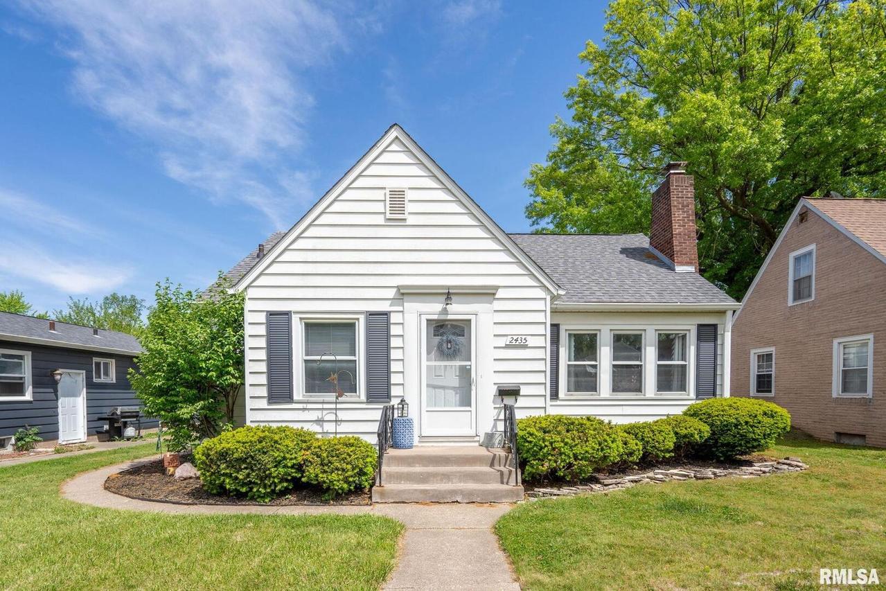 2435 23rd Ave. #B, Moline, IL 61265