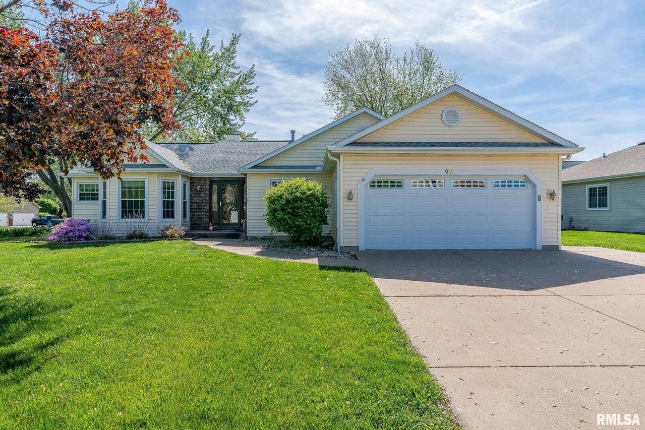 901 E 6th St., Coal Valley, IL 61240