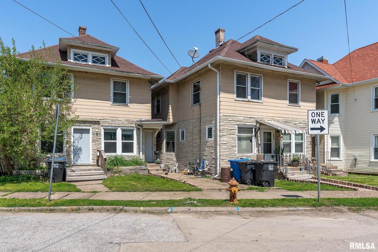 1525-1527 8th Ave., Moline, IL 61265