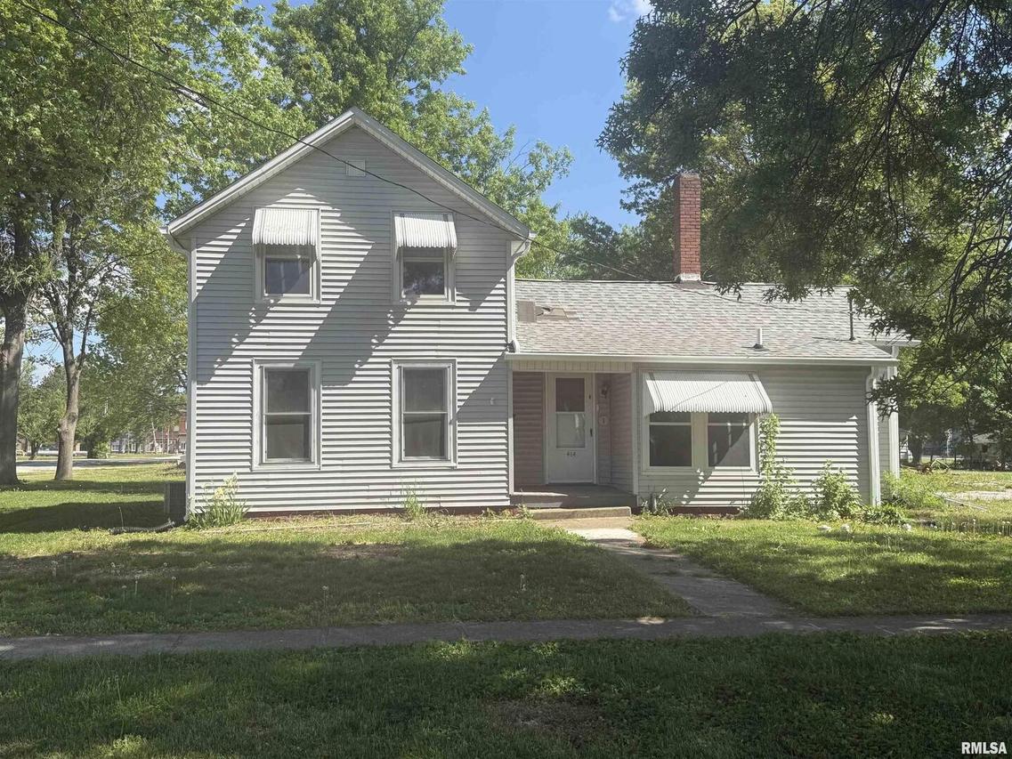 414 Sycamore St., New Windsor, IL 61465