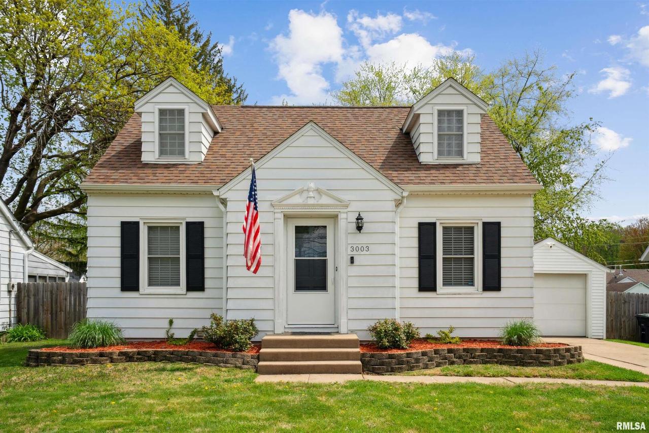 3003 42nd St., Rock Island, IL 61201