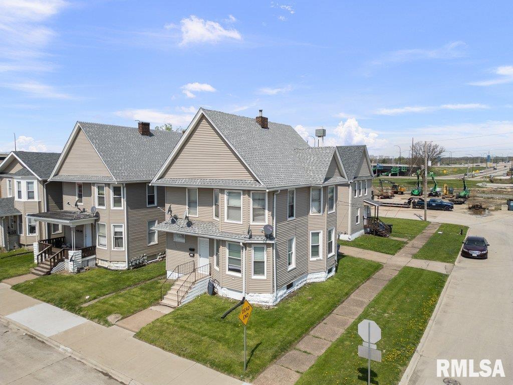 2127 5th Ave., Moline, IL 61265