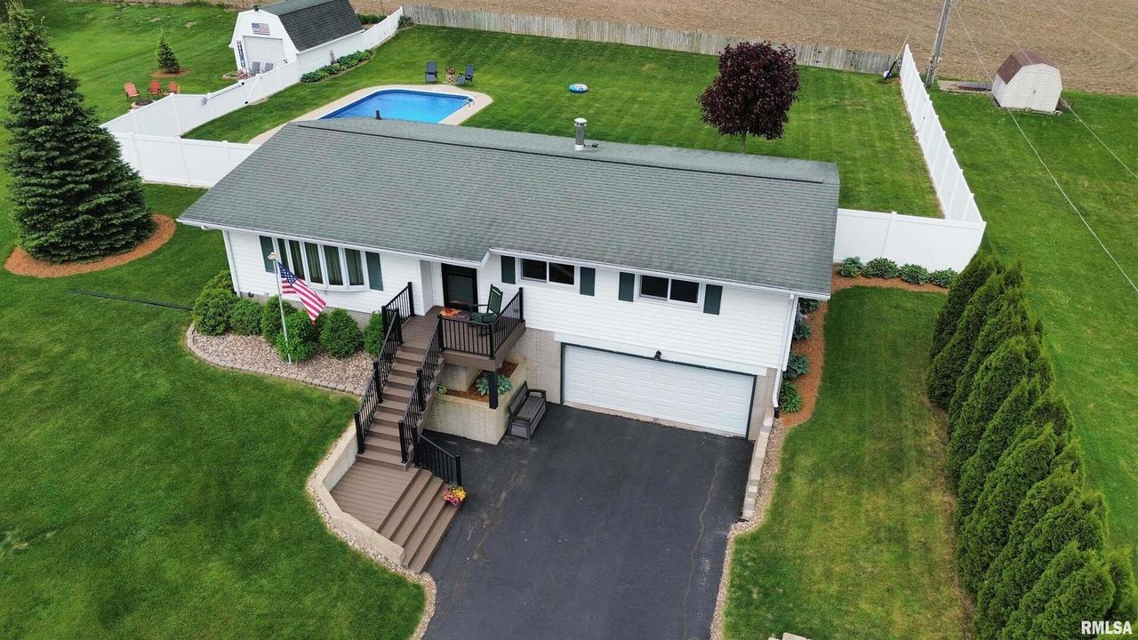 4 Geneva St., Mt Carroll, IL 61053