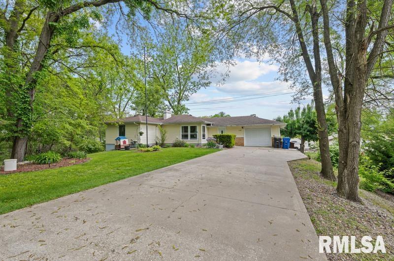 5330 33rd Ave., Moline, IL 61265