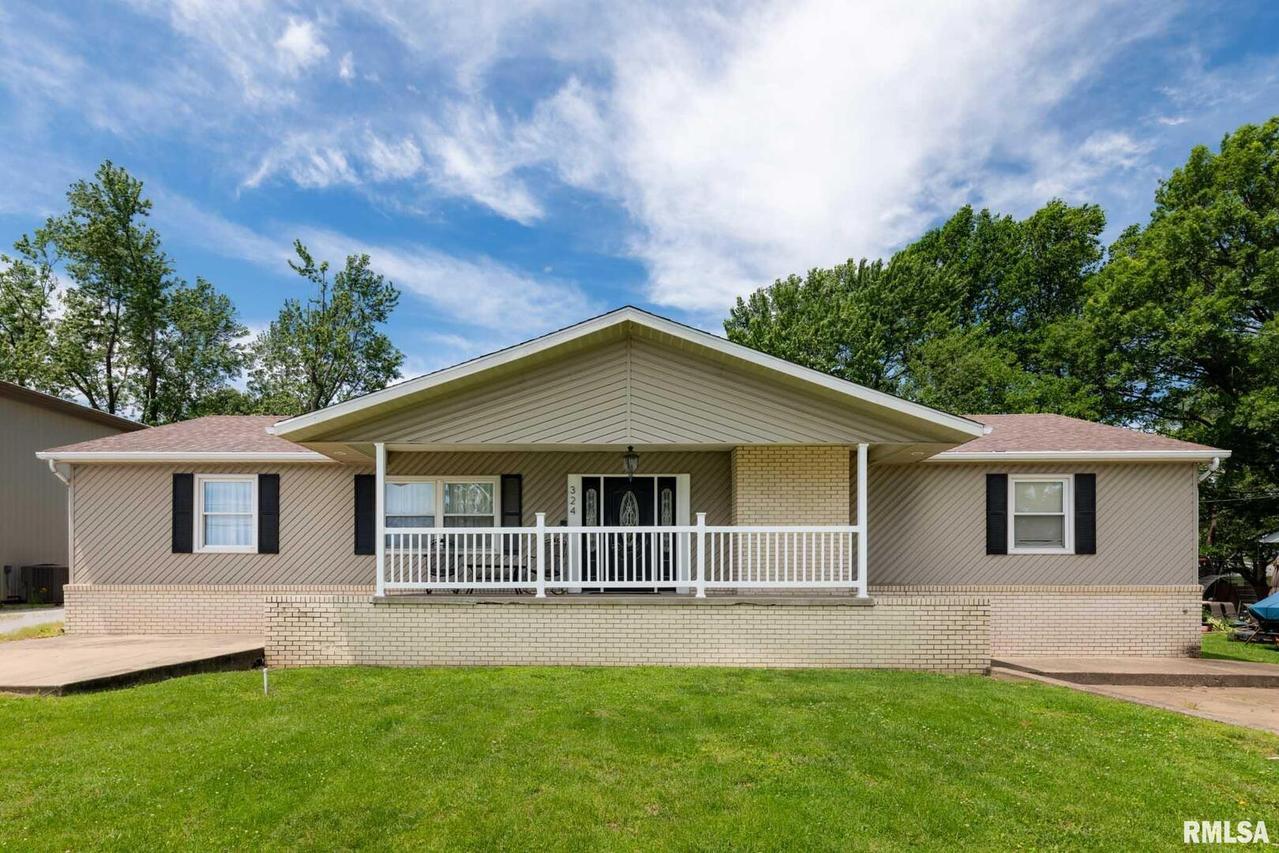 324 N Broadway, Goreville, IL 62939