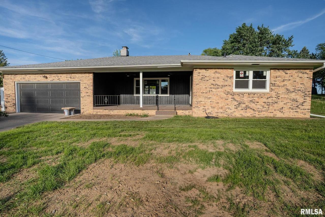 8501 49th St., Coal Valley, IL 61240