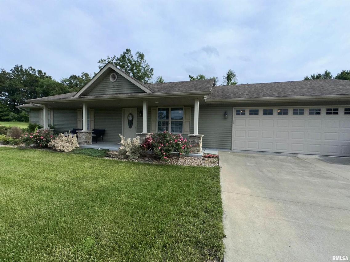 12101 Blue Sky Dr., Marion, IL 62959