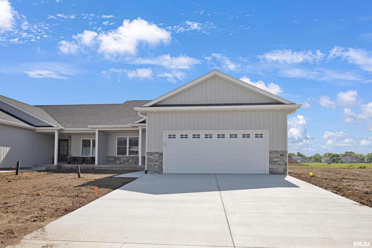 1700 Blenheim Dr., Springfield, IL 62711