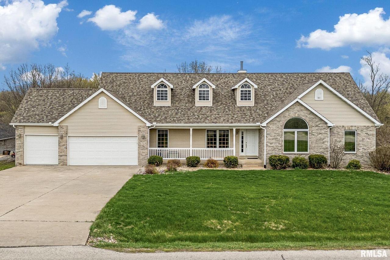 1315 Fyre Lake Dr., Sherrard, IL 61281