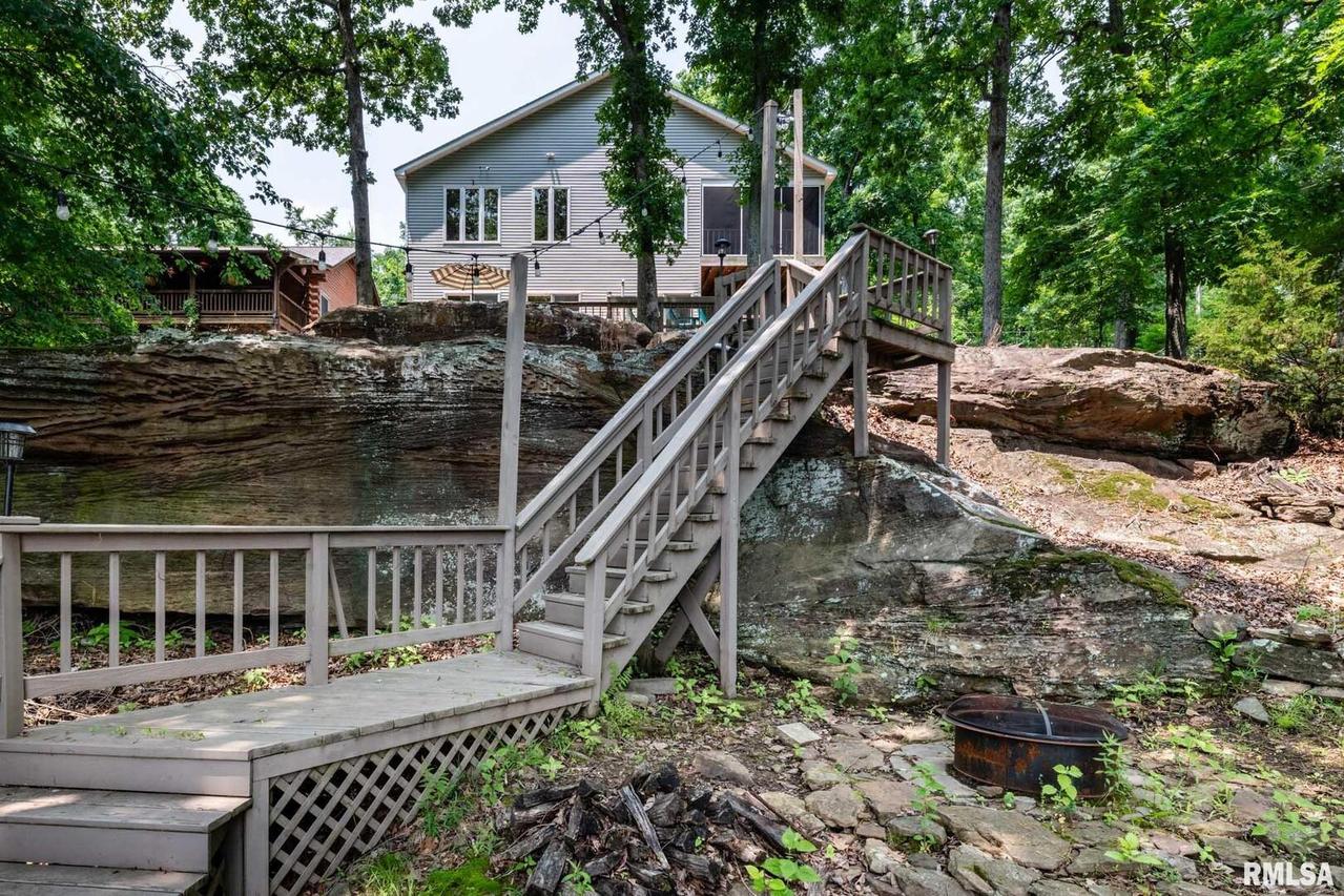 605 Lakeshore Dr., Goreville, IL 62939