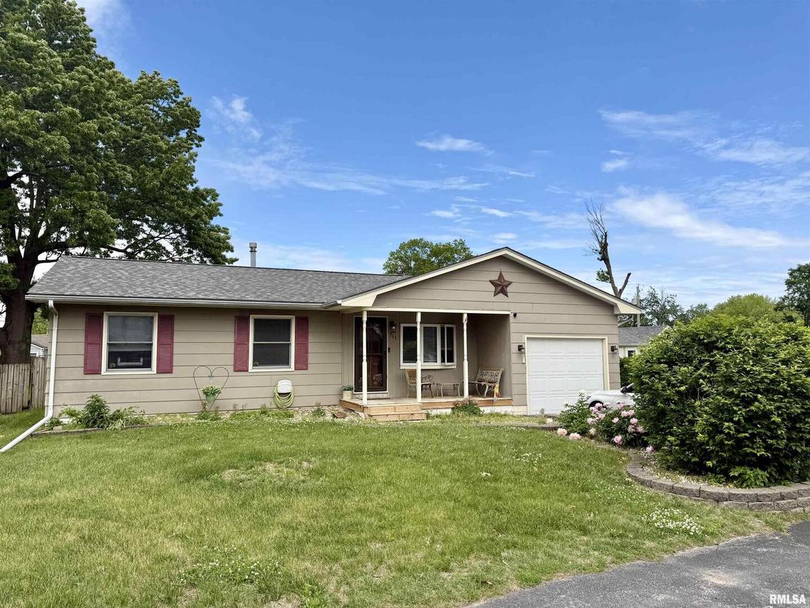 711 3rd St., Colona, IL 61241
