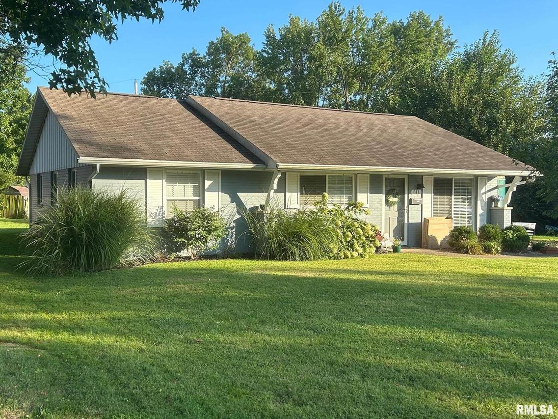 811 Dogwood Ln., Marion, IL 62959