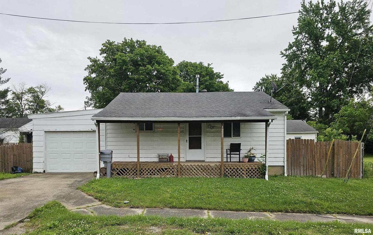 1222 Midway Ct., Marion, IL 62959