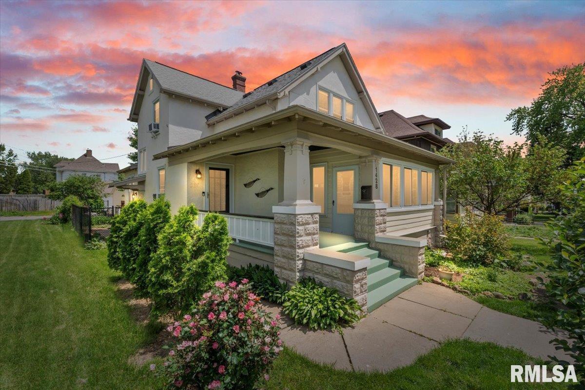 1428 9th St., Moline, IL