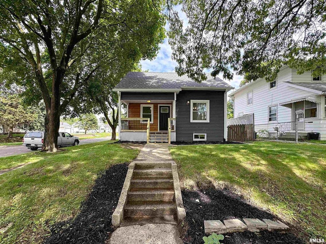 1501 43rd St., Rock Island, IL