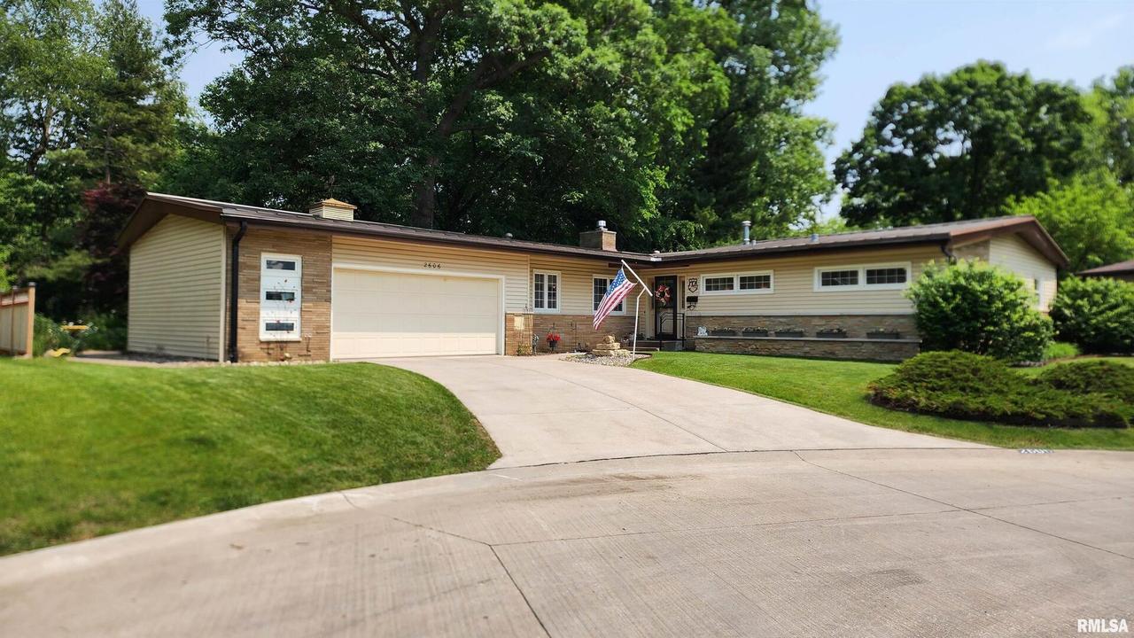 2606 4th Street Ct., East Moline, IL 61244