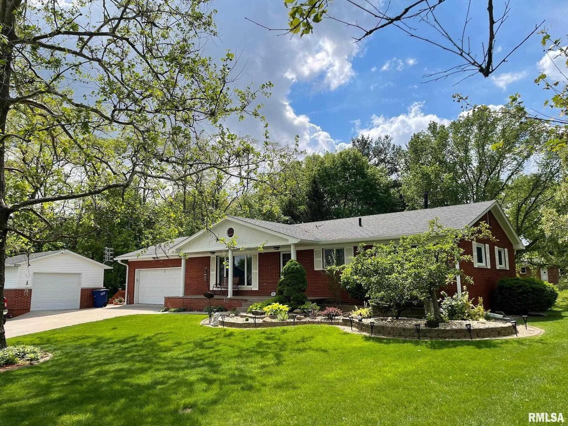 4902 106th Ave., Milan, IL 61264