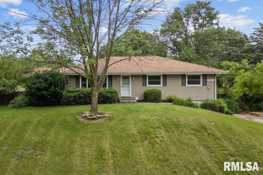 8421 55th St., Coal Valley, IL 61240