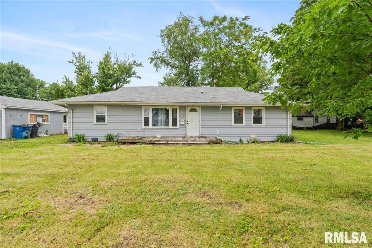 309 E South St., Cambridge, IL 61238