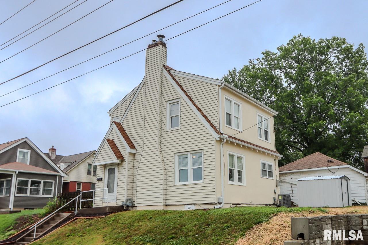 1617 Payson Ave., Quincy, IL 62301