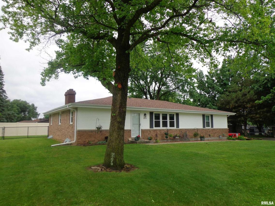 2228 N Sheridan Dr., Quincy, IL 62305