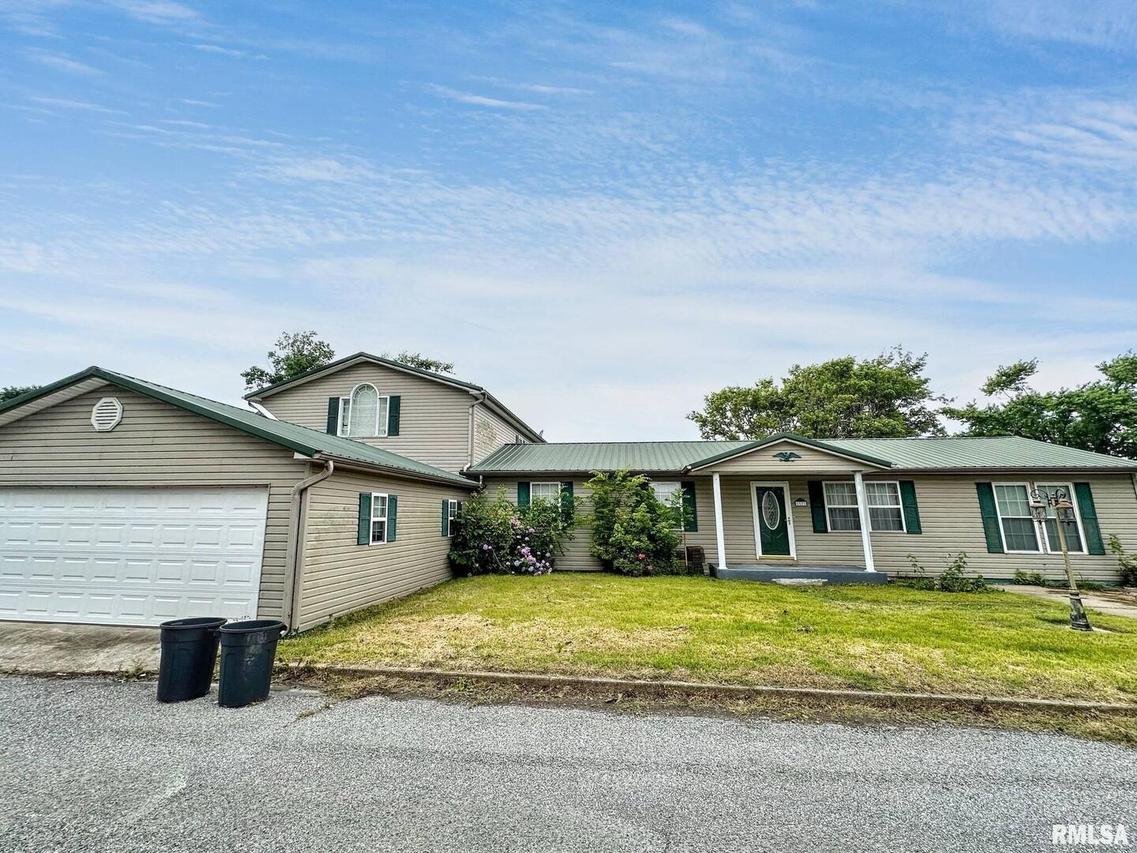 52 Chickasaw St., Mcclure, IL 62957