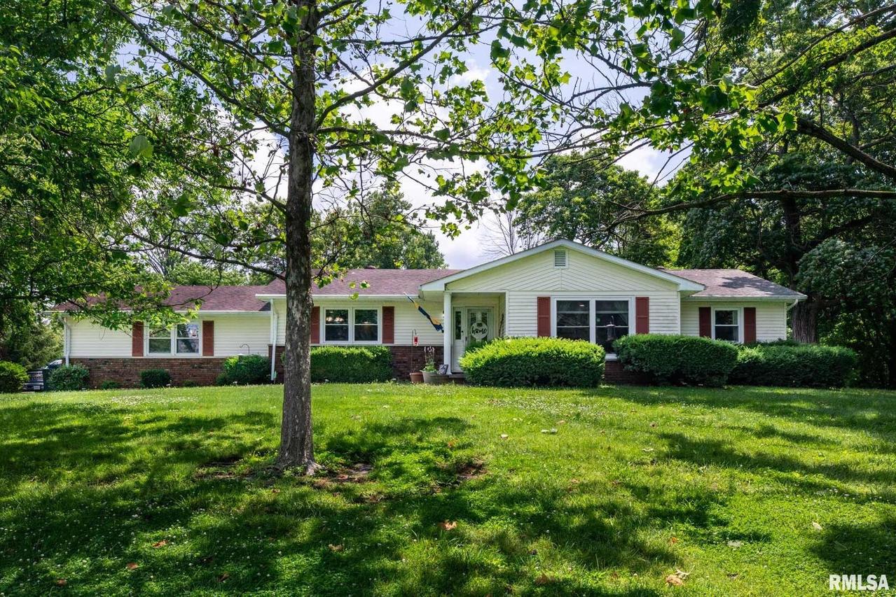 12535 Blackberry Hills Ln., Marion, IL 62959