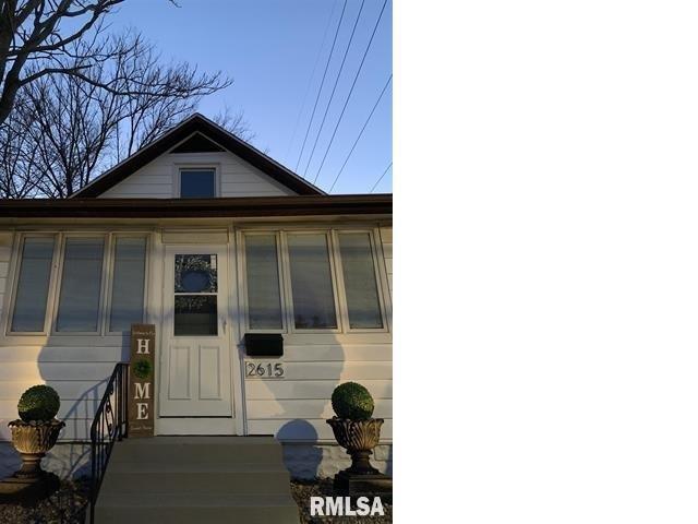2615 7th St., Moline, IL 61265