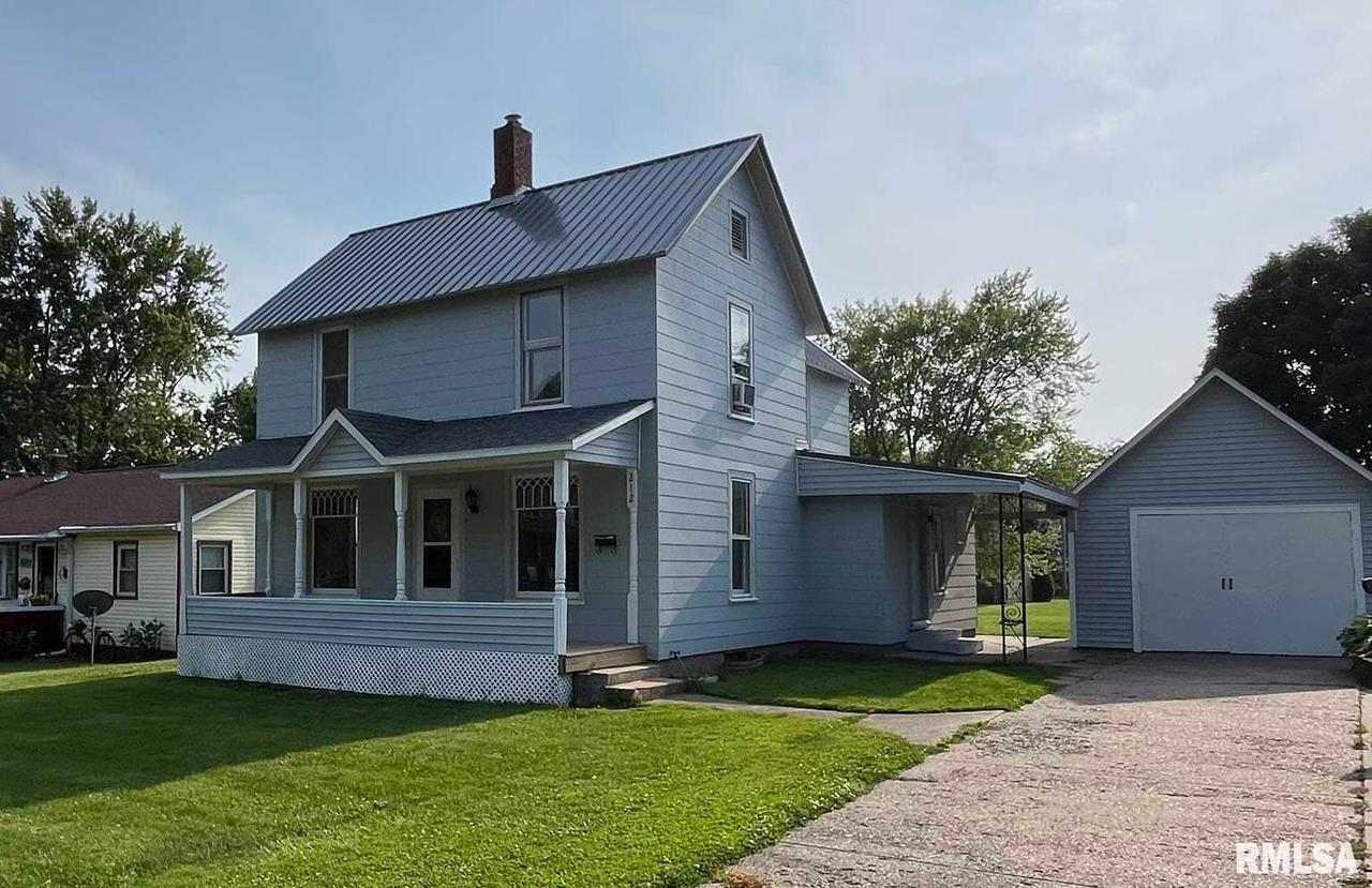 212 S East St., Cambridge, IL 61238