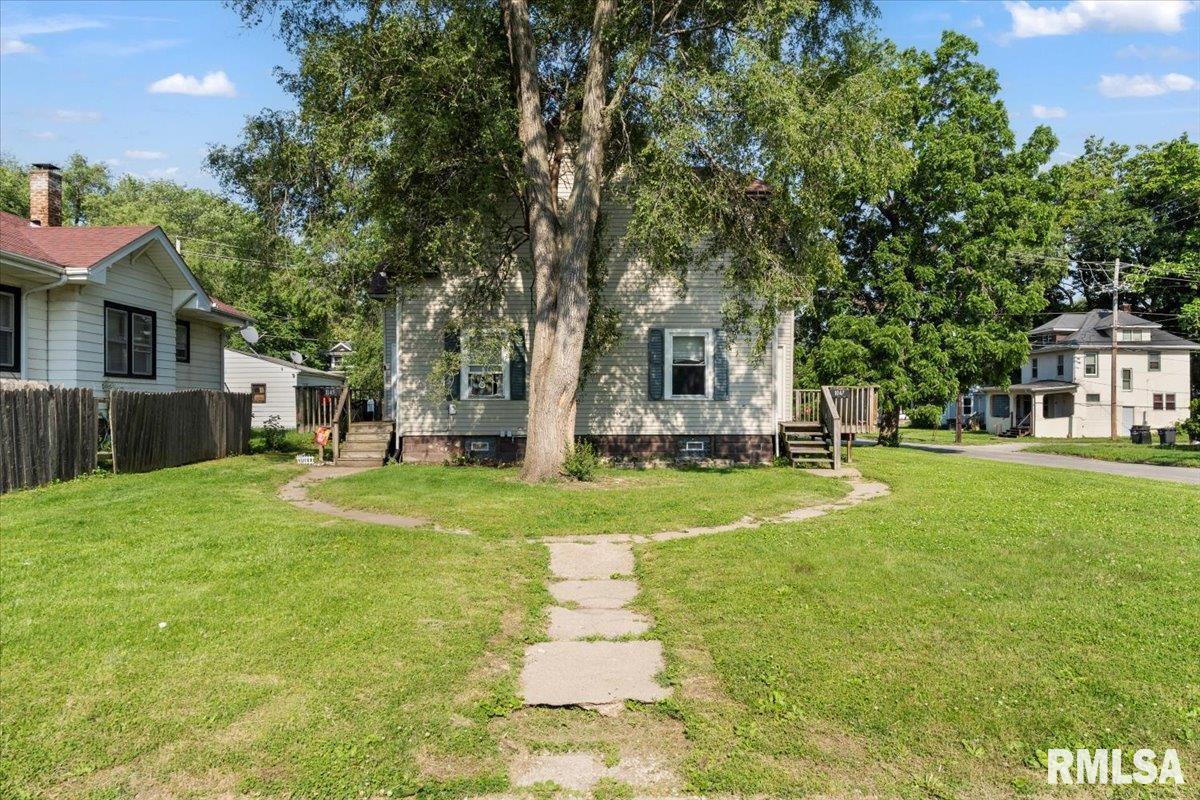 1045-1047 12th St., Rockisland, IL 61201