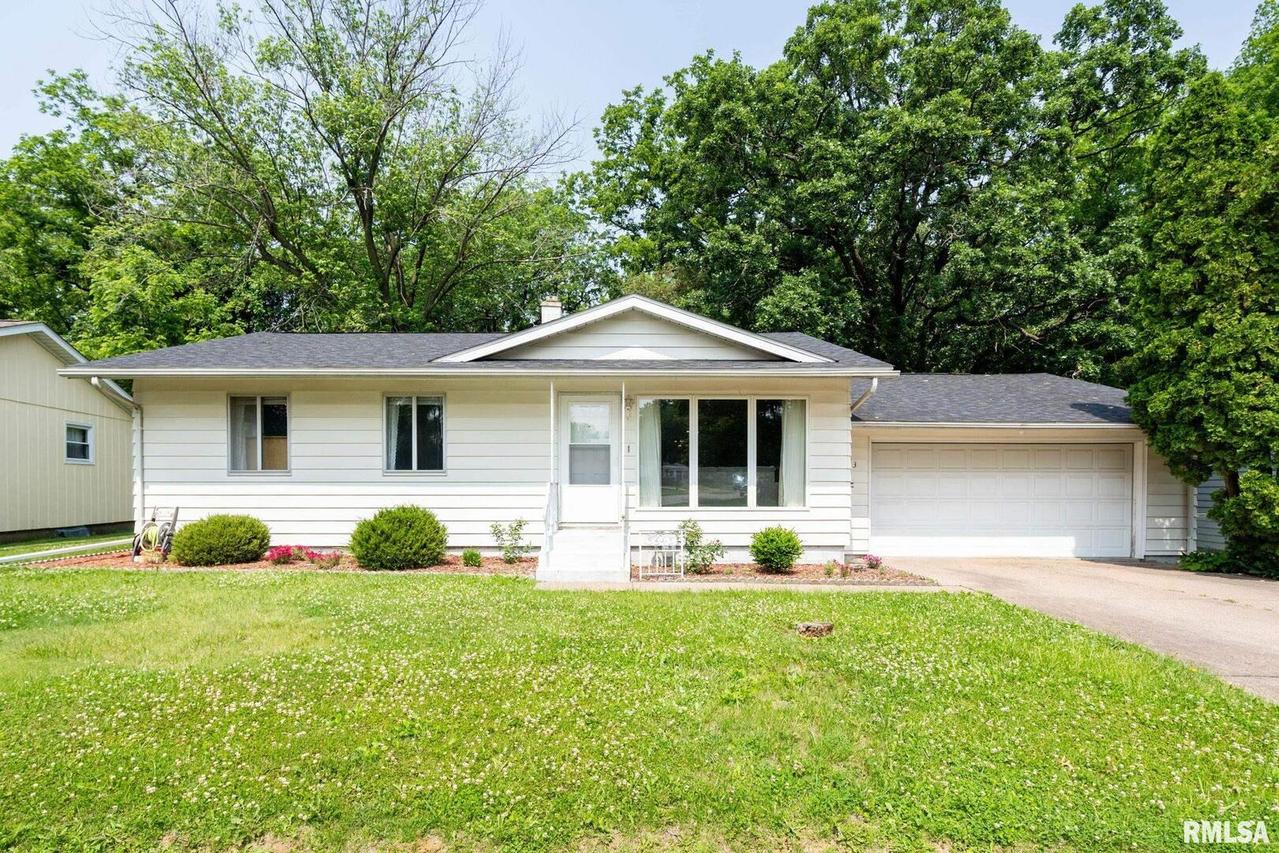 3643 9th St., East Moline, IL