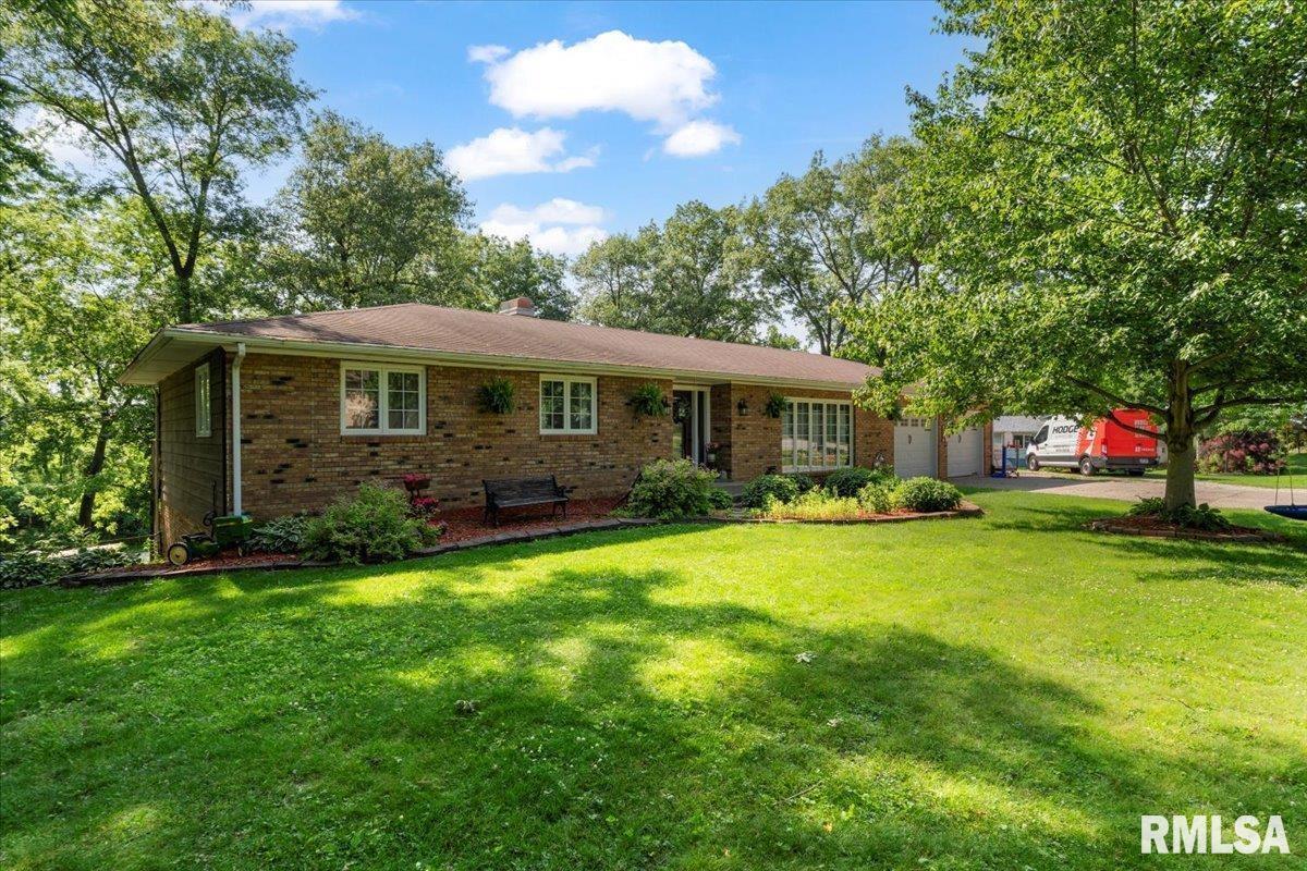 109 Hillcrest Dr., Geneseo, IL 61254