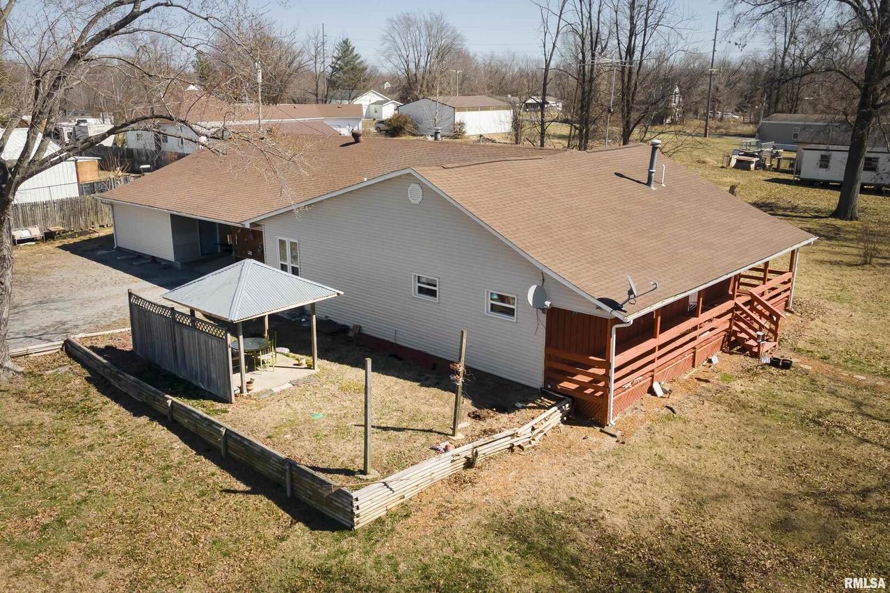 204 Bracey St., Marion, IL 62959