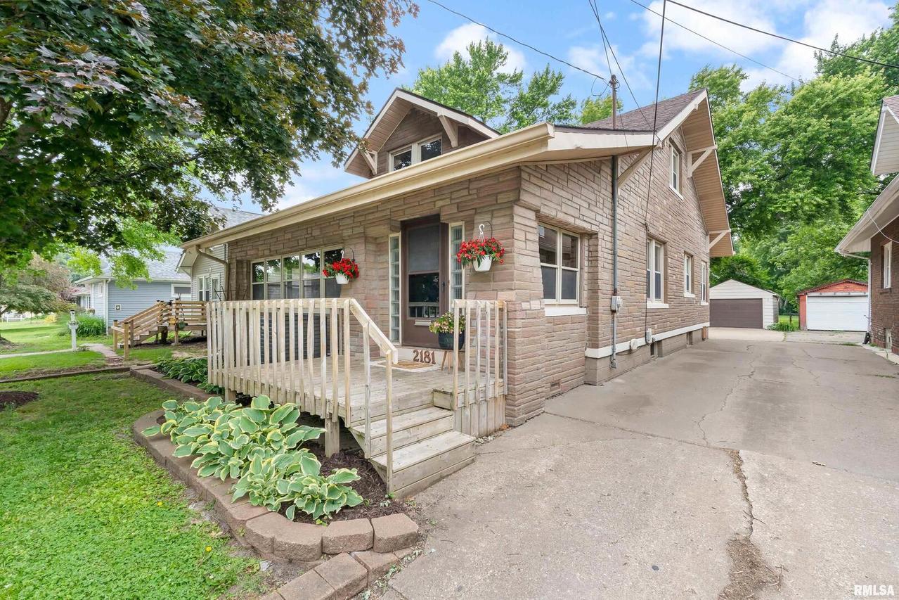 2181 18th St., East Moline, IL 61244
