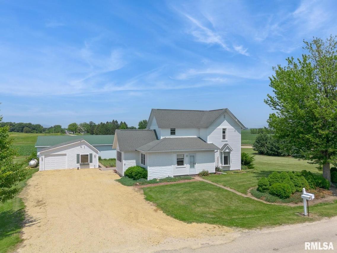 3460 Stone St., Albany, IL 61230