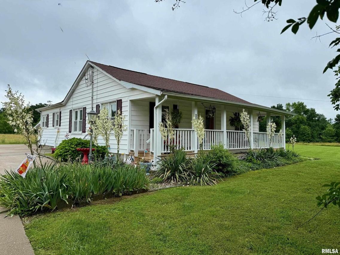 6944 Giant City Rd., Carbondale, IL 62901