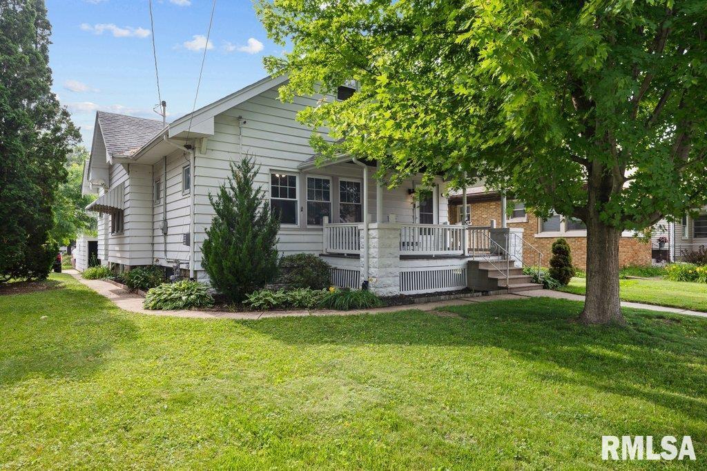2531 5th St., Moline, IL 61265