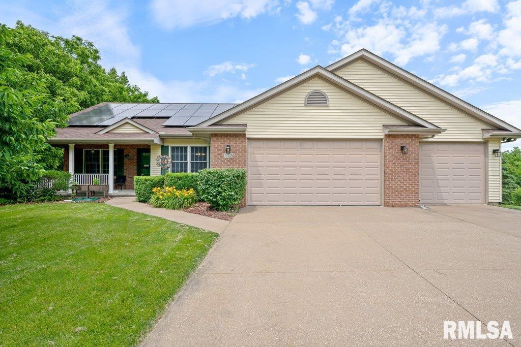 325 Woodland Dr., Andalusia, IL 61232