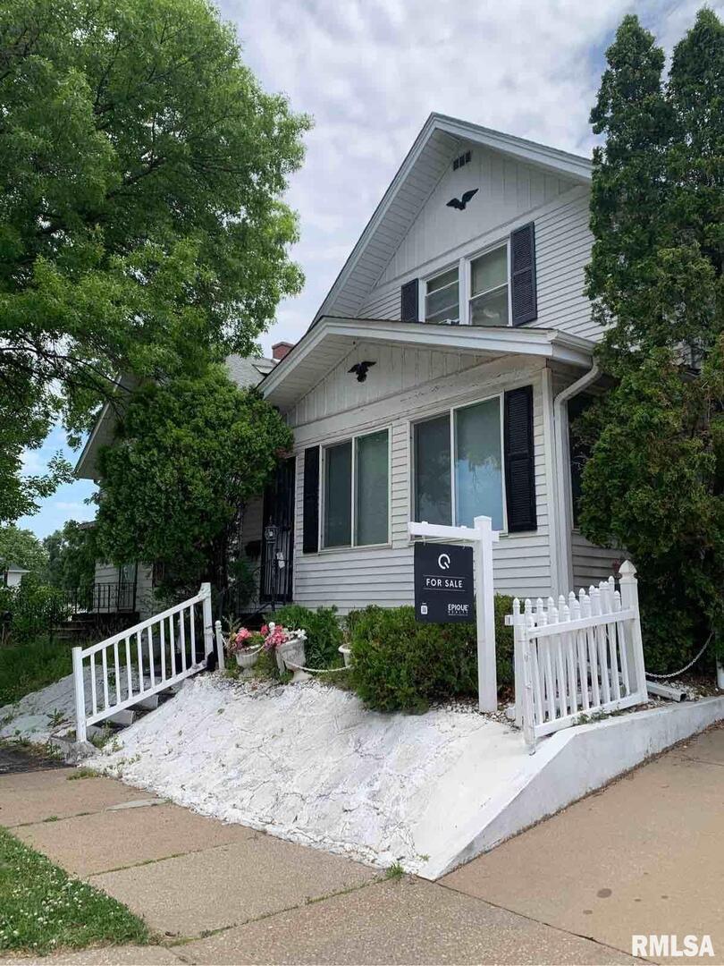 1419 9th St., Rock Island, IL 61201