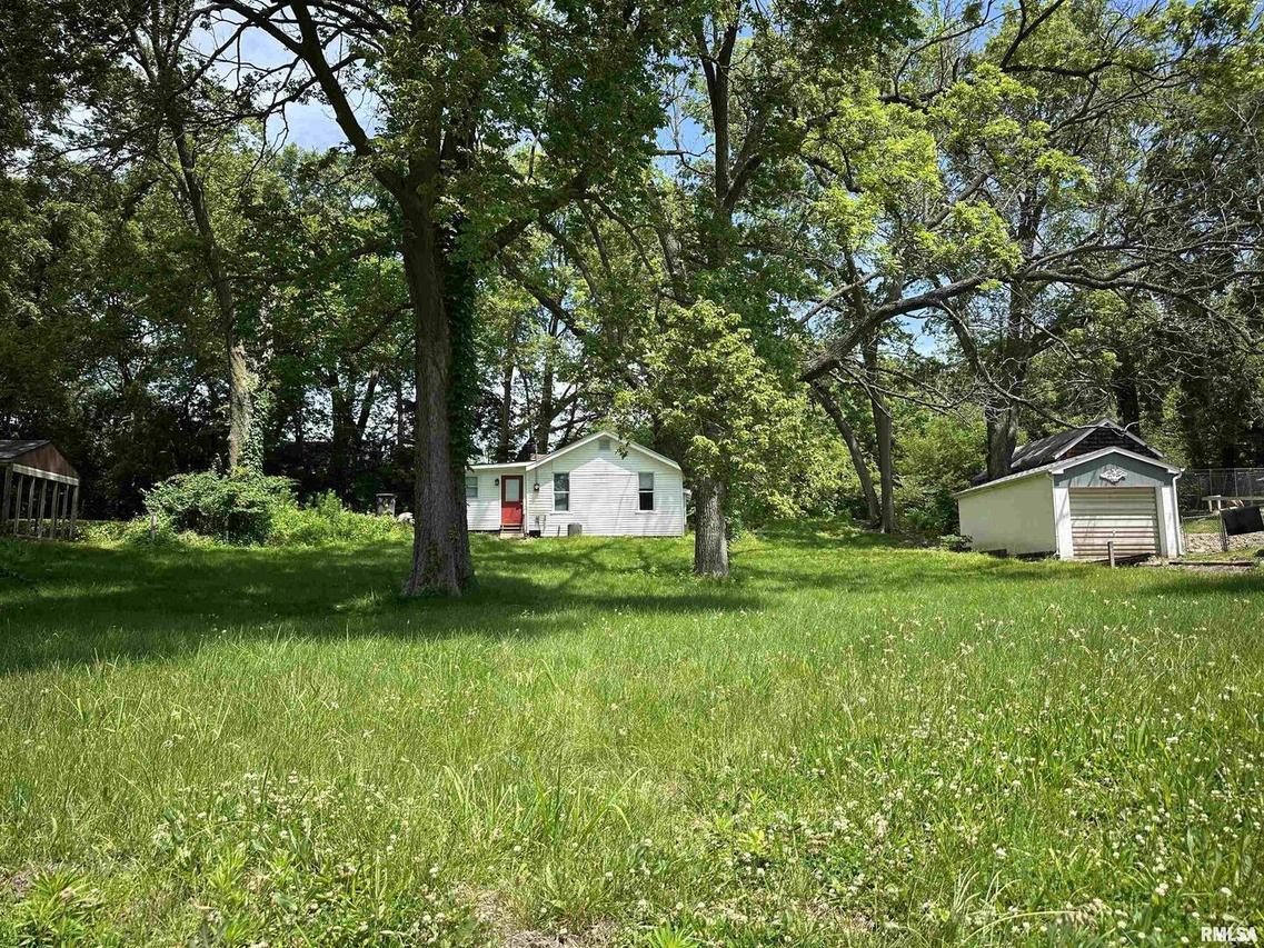 1415 45th Ave., Rock Island, IL 61201