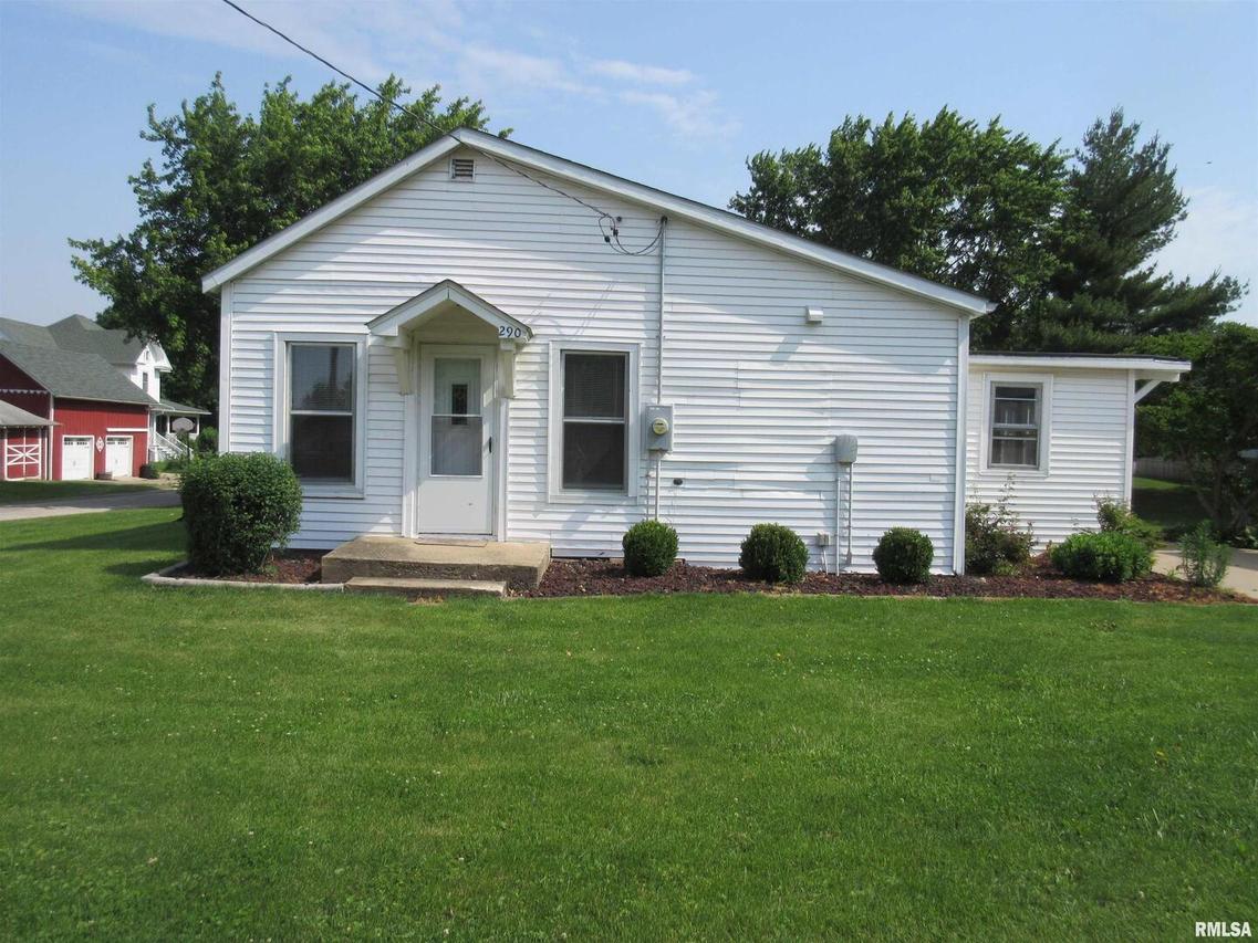 290 W 2nd Ave., Woodhull, IL 61490