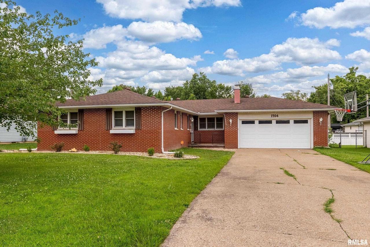 1704 Carol Dr., Marion, IL 62959