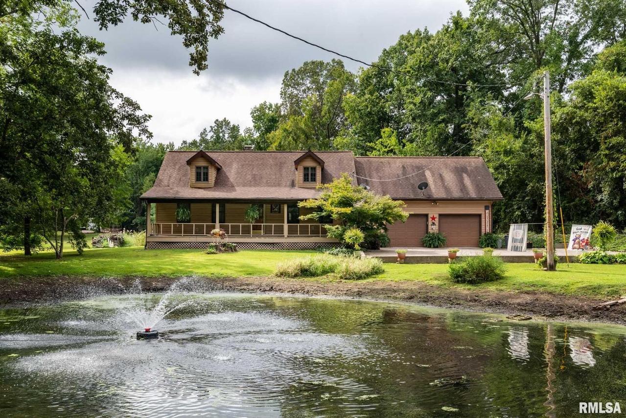 5560 Hidden Acres Ln., Carterville, IL 62918