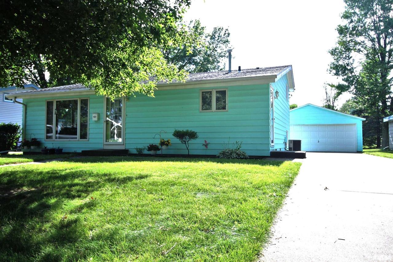 2326 46th Street Ct., Rock Island, IL 61201