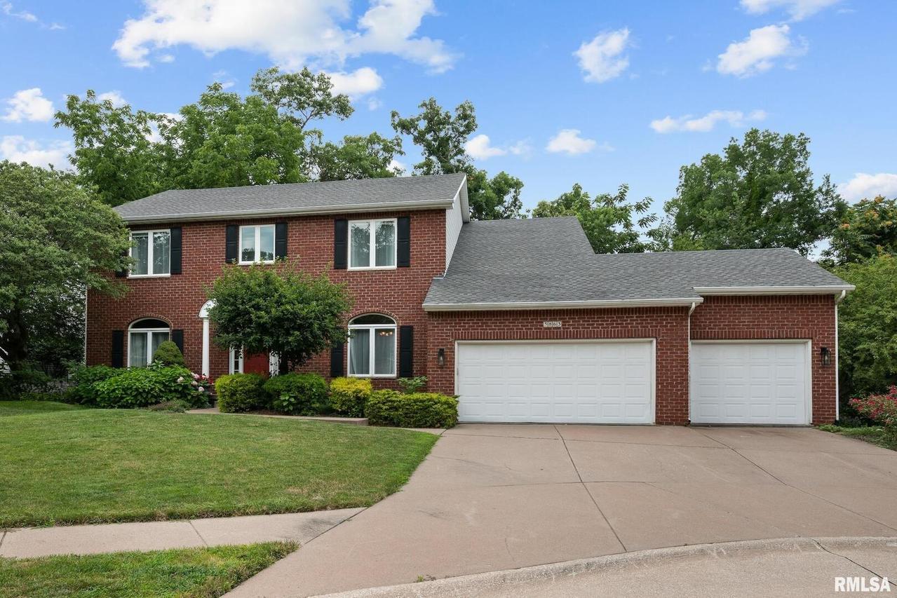 3863 35th Avenue Ct., Moline, IL 61265