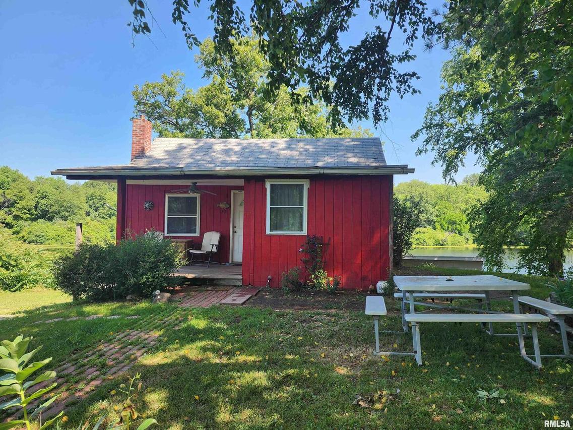 32 Crescent Lake Lake, Alpha, IL 61413