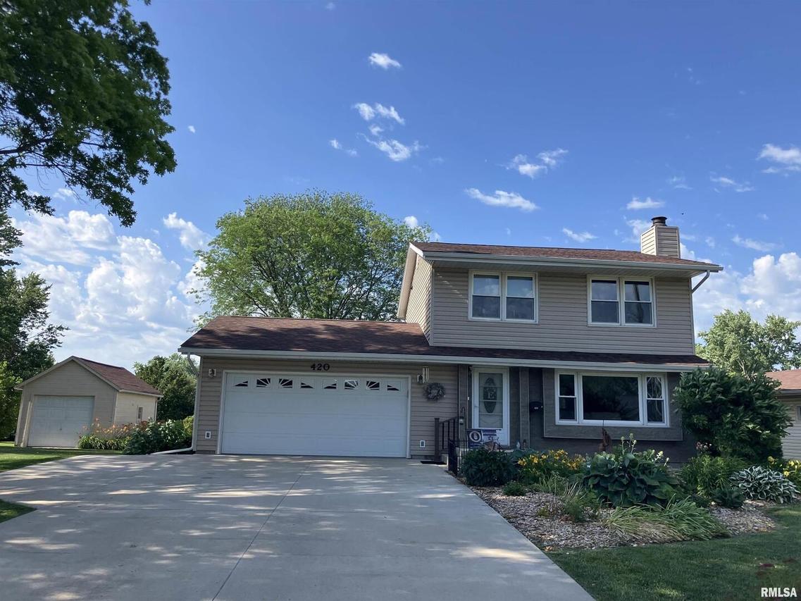 420 E Garfield St., Kewanee, IL 61443