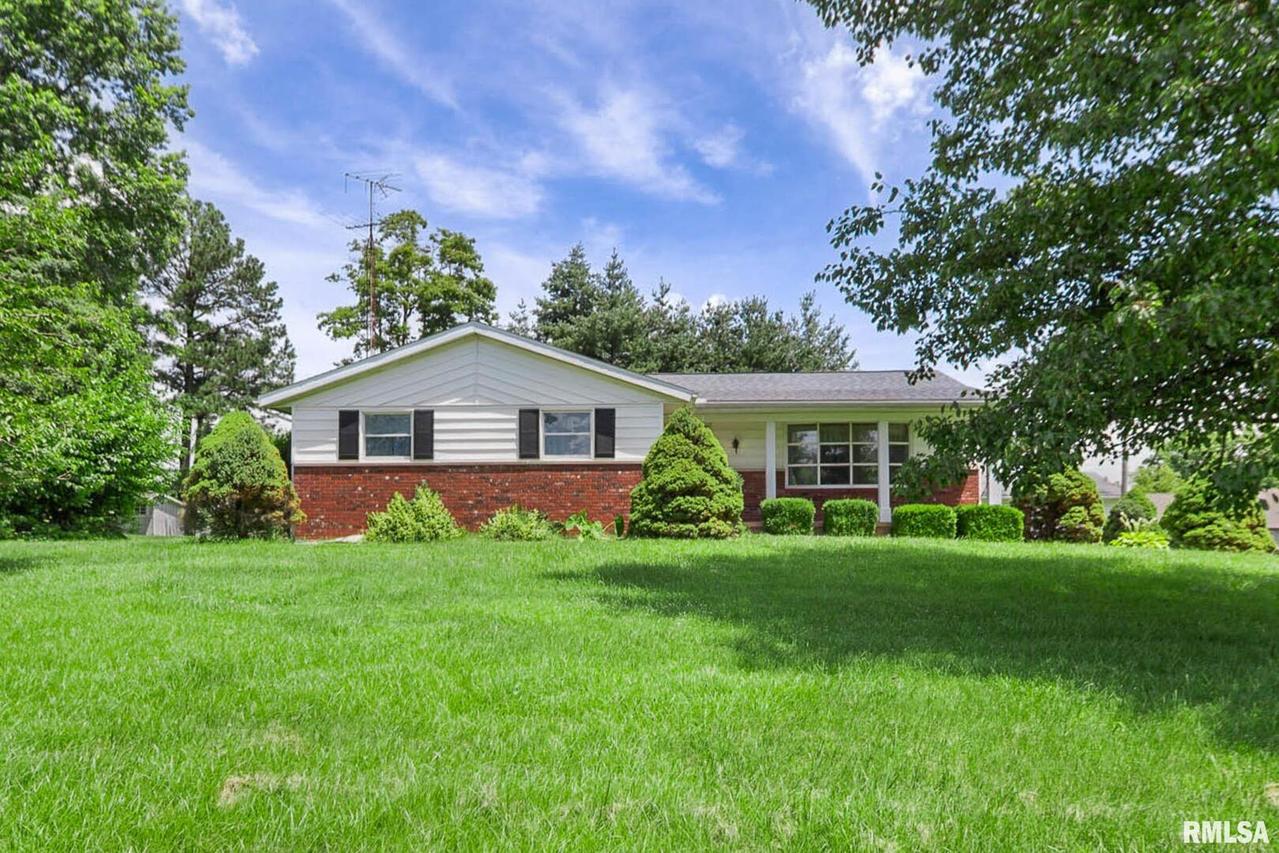 1406 Golf Course Rd., Marion, IL 62959