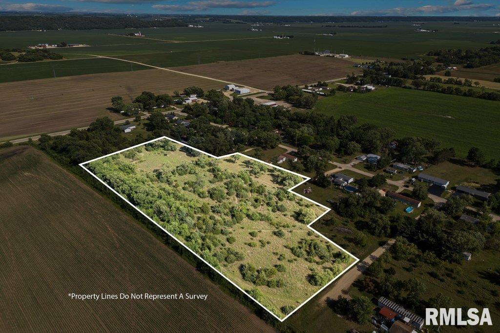 6 Two Mile Rd., Thomson, IL 61285