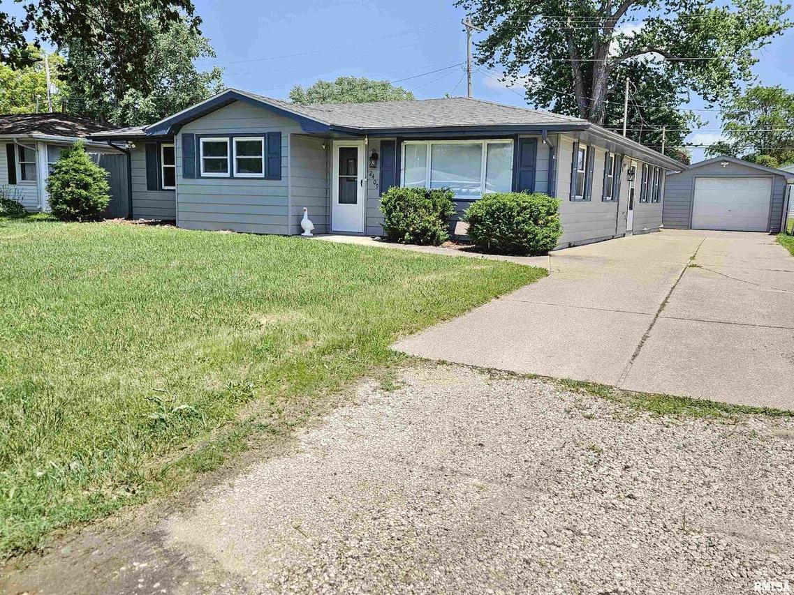 2409 9th St., Silvis, IL 61282